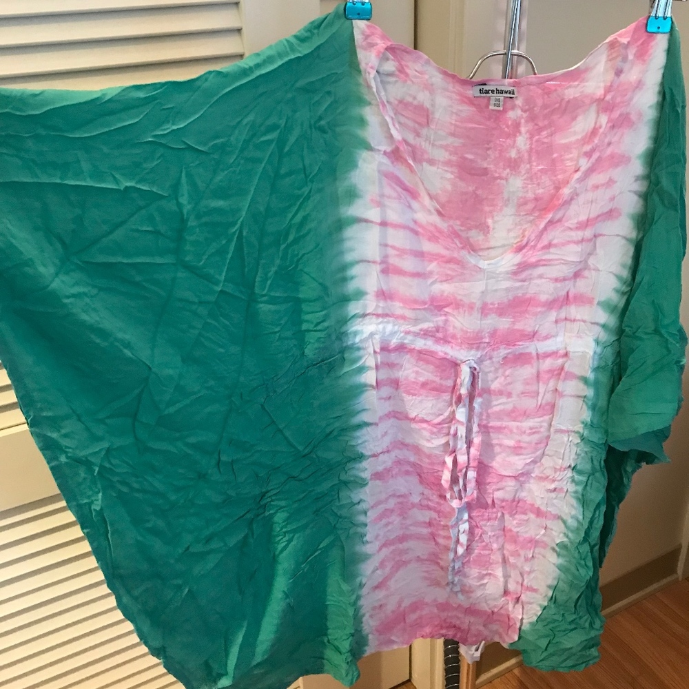 Tiare Hawaii dress with tie around waist